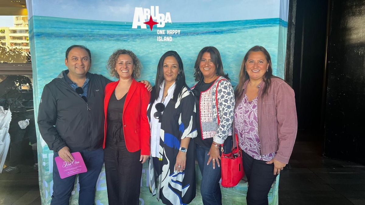 Aruba: oficina de turismo y representantes de hoteles tuvieron encuentro con agencias de viajes locales.