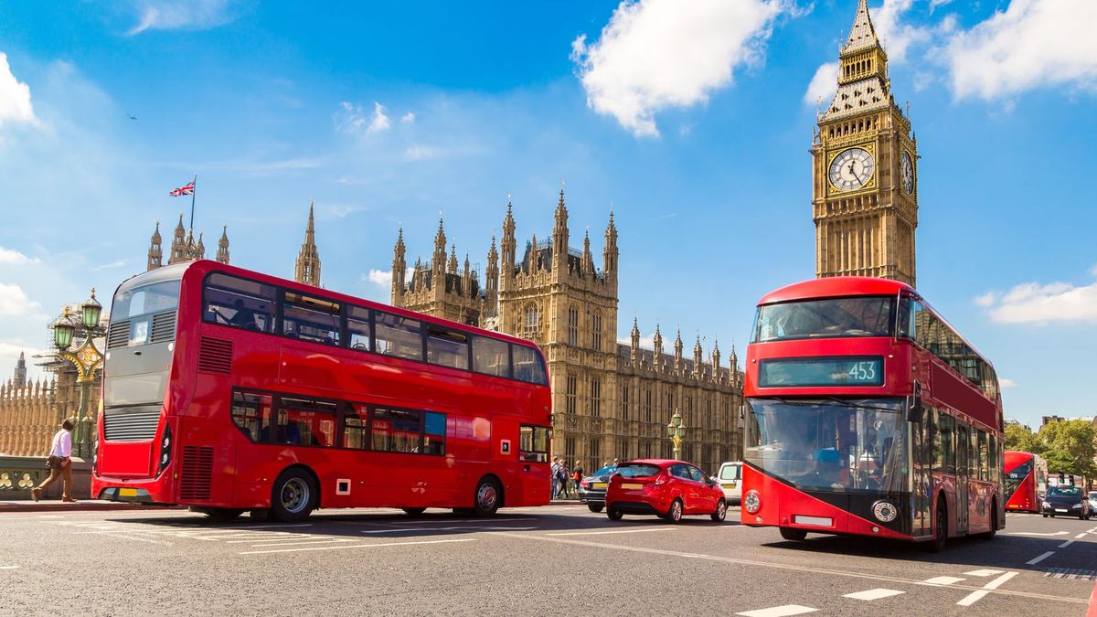 Londres, Edimburgo, Dublín y los Acantilados de Moher marcan el eje de un circuito que combina historia, ciudades icónicas y grandes paisajes.Londres es la capital del imperio británico&nbsp; y es una de las joyas modernas de la humanidad.