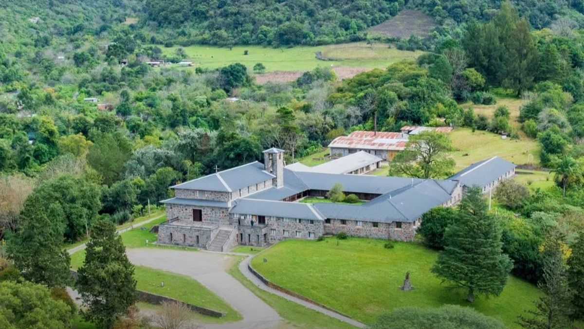 Vacaciones: el Monasterio de Cristo Rey es un remanso de pazy espiritualidad de la Orden de San Benito, en Tafí del Valle, Tucumán.