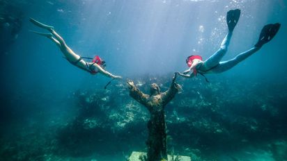 El sorprendente Cristo del Abismo, en las aguas de Cayo Largo, al sur de Miami.