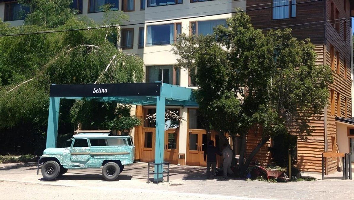 Crisis en Bariloche: cerró el exhotel Selina y 19 trabajadores quedaron en la incertidumbre. Uthgra negocia los puestos de trabajo.