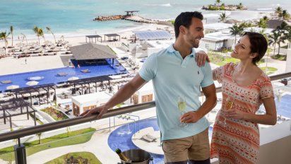 Royalton Blue Waters Resort & Spa, uno de los hoteles de Blue Diamond Resorts, abrir&aacute; el 1&deg; de octubre.