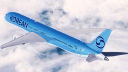 En la nueva imagen de Korean Air predomina los tonos azules y celestes y elimina los vivos rojos que tenía la anterior presentación