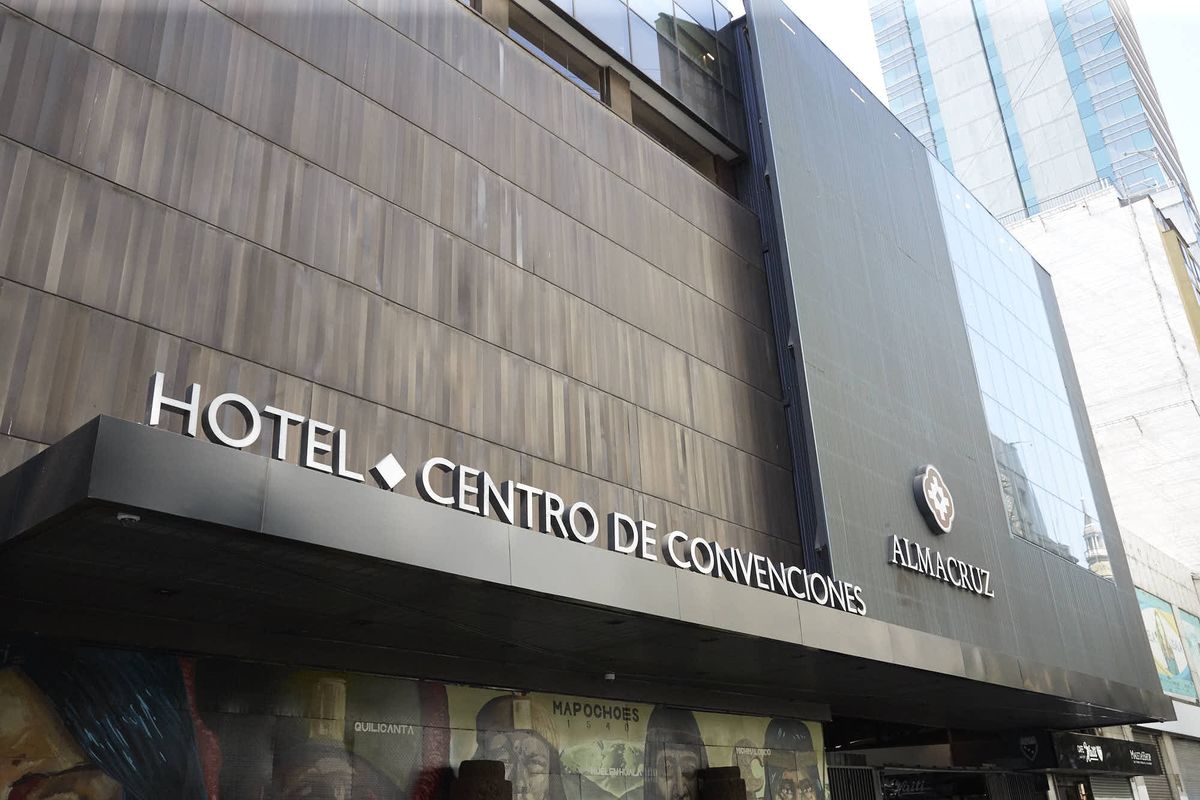 Almacruz Hotel reabre sus puertas en Santiago