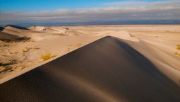 altText(El asombroso desierto de Argentina que por su belleza es comparado con el Sahara)}