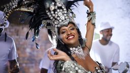 altText(Carnaval: los 5 mejores destinos del mundo para disfrutarlo)}