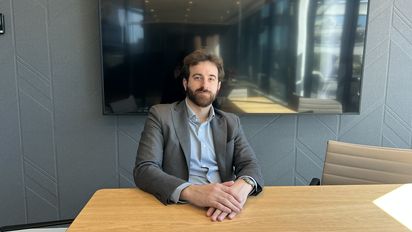 Adrián Garzón, director comercial de Innovac, en las oficinas de la empresa