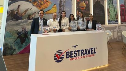 Equipo de Bestravel Service en la Vitrina Turística Anato 2023.