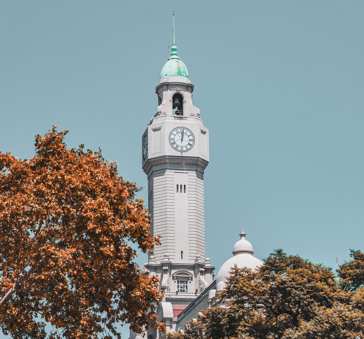 El incremento de la oferta de vuelos y las flexibilizaciones a las restricciones para viajar, aspectos claves para el despertar del turismo internacional.