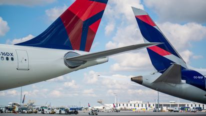 El joint-venture entre Delta Air Lines y Latam Airlines suma más de 300 destinos en las Américas.