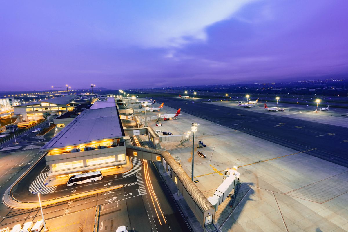 Desde mayo se suspenderá temporalmente las operaciones en el aeropuerto internacional Mariscal Sucre de Quito. - Ladevi Medios y Soluciones Desde mayo se suspenderá temporalmente las operaciones en el aeropuerto internacional Mariscal Sucre de Quito.