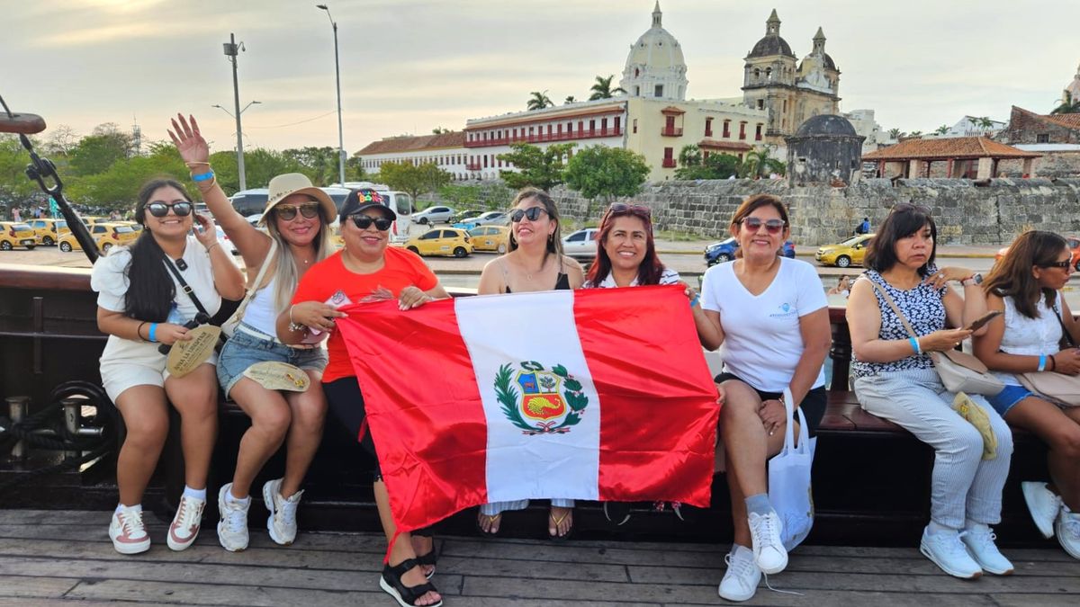 Agencias de viajes de diversas regiones compartieron una tarde en camaradería por la bahía de Cartagena.