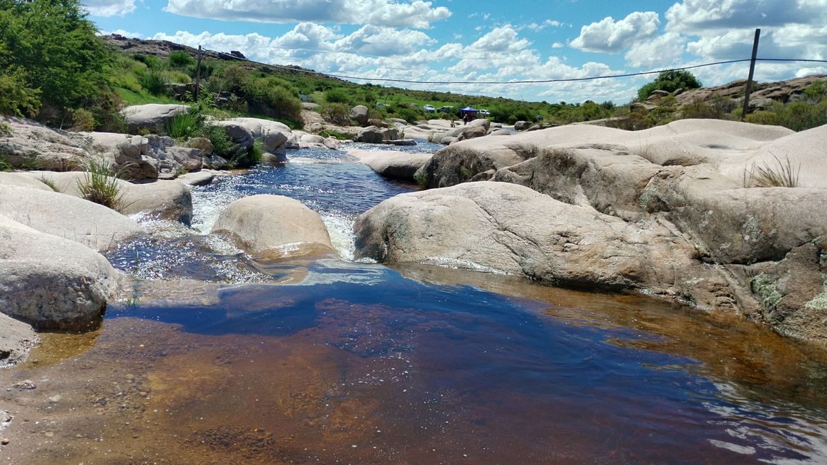 Verano en Córdoba: Baño de los Dioses volvió a abrir y te contamos los detalles sobre lo ocurrido con este popular balneario ubicado en Mina Clavero.