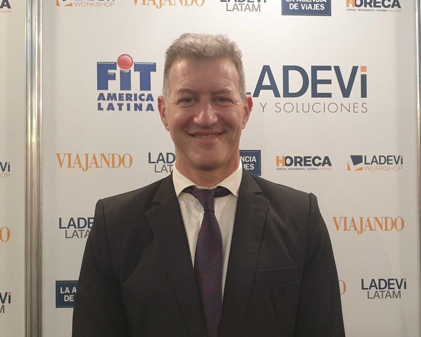 Emiliano Felice, secretario de Turismo de Villa Gesell, en la Feria Internacional de Turismo de América Latina. &nbsp;