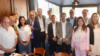 Empresarios y dirigentes de CAT relevan las urgencias del sector para sumar competitividad. Le presentarán a Daniel Scioli una agenda de trabajo para mejorar la competitividad de Argentina.