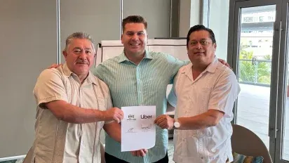 Dentro de la ciudad de Cancún el Sindicato de Taxistas Andrés Quintana Roo acordó brindar sus servicios a través de la aplicanción de Uber.