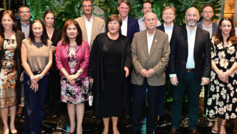 Algunos de los participantes a la 19 Reunión del Comité de Turismo Sostenible (CTS) de ONU Turismo.