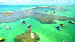 El paseo a las piscinas naturales es uno de los clásicos de Porto que se hace cuando hay marea baja.