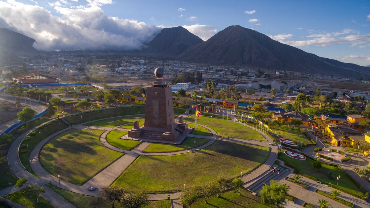 La Ciudad Mitad del Mundo, un monumento único de Ecuador.