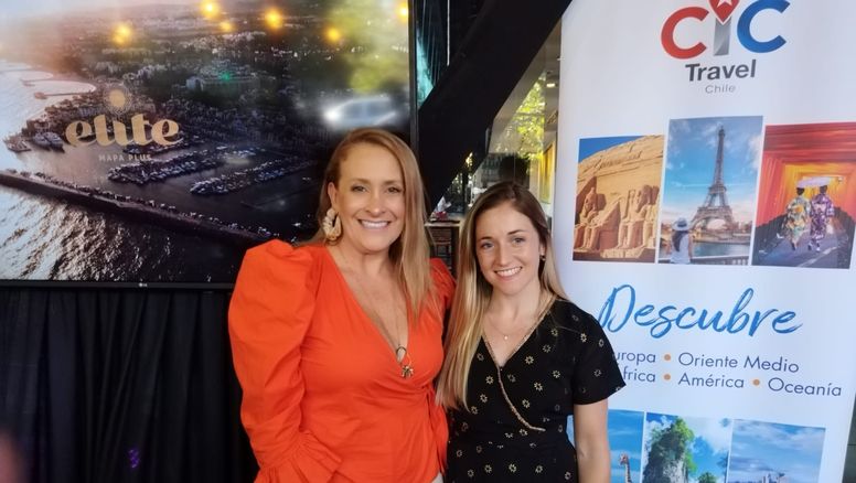 La directora de CIC Travel Chile, Sonia Triana, junto a la gerente regional del Cono Sur de Mapaplus, Agustina Rodríguez.&nbsp;
