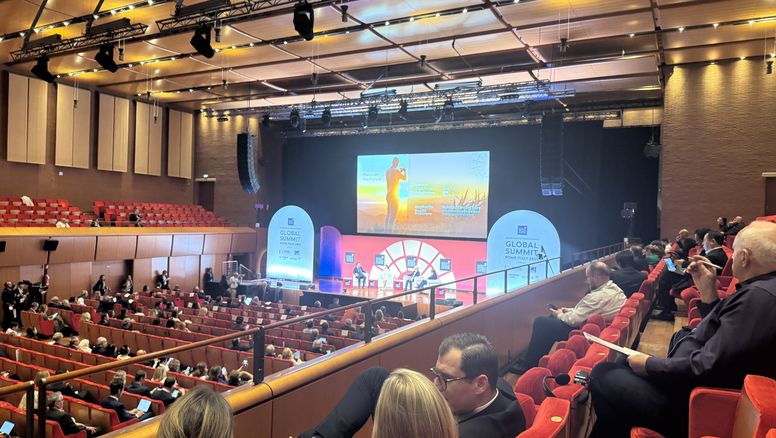 Vista de una ponencia de la Cumbre Mundial de la WTTC 2025 en Roma.