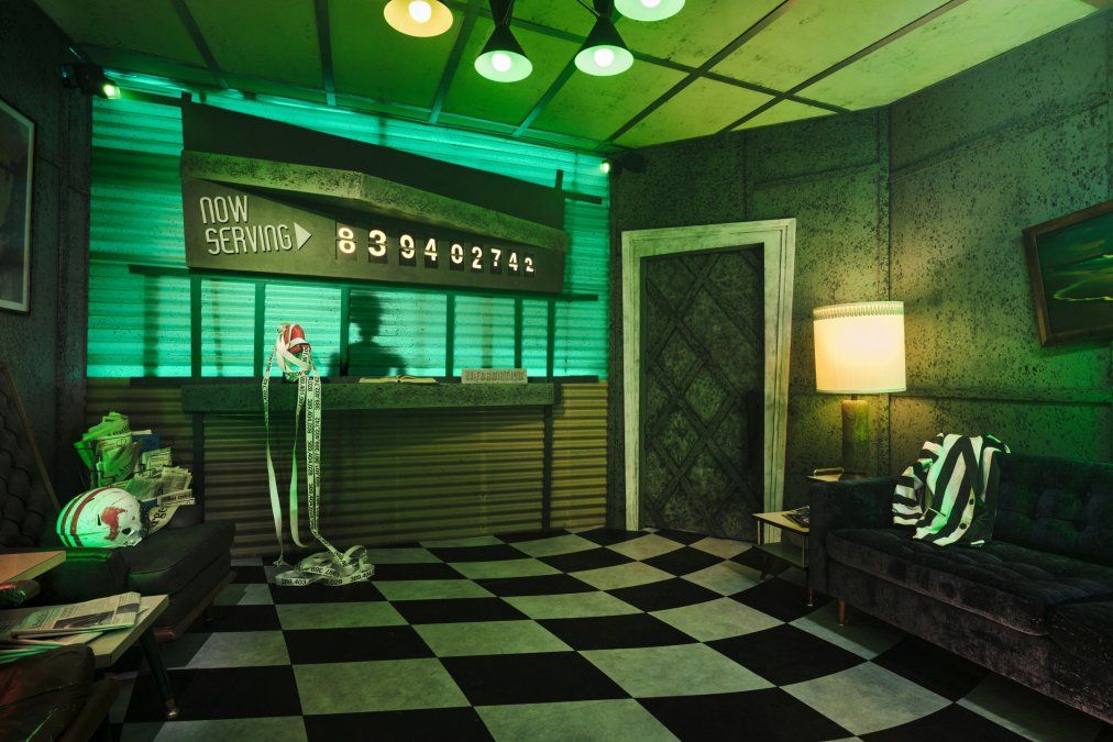 Conoce cómo puedes visitar la casa de Delia Deertz de Beetlejuice. 