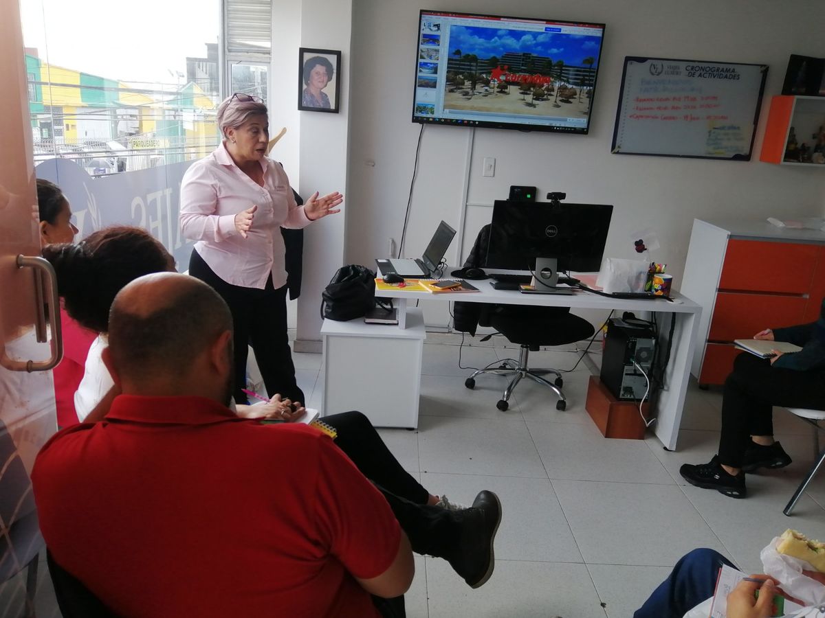 Capacitación de la Oficina de Turismo de Curazao con Viajes Luxury.