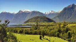 altText(Chile y Argentina presentan Plan Binacional de Turismo para Chubut y Los Lagos)}