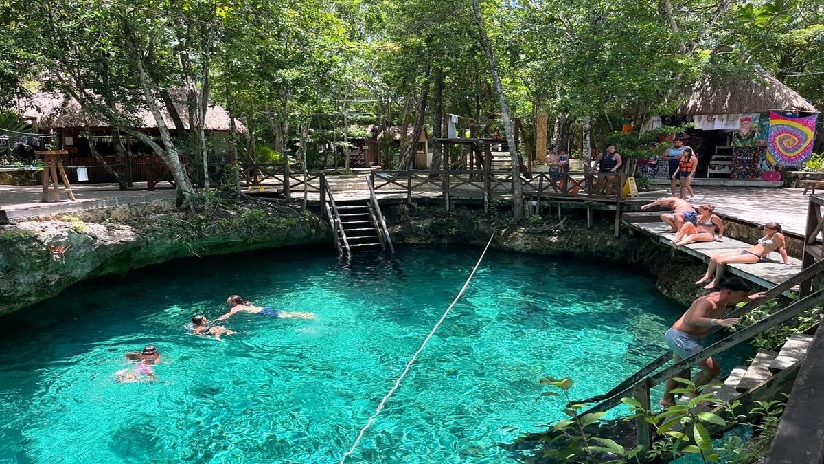 En la Riviera Maya hay muchos cenotes para disfrutar de un d&iacute;a refrescante.