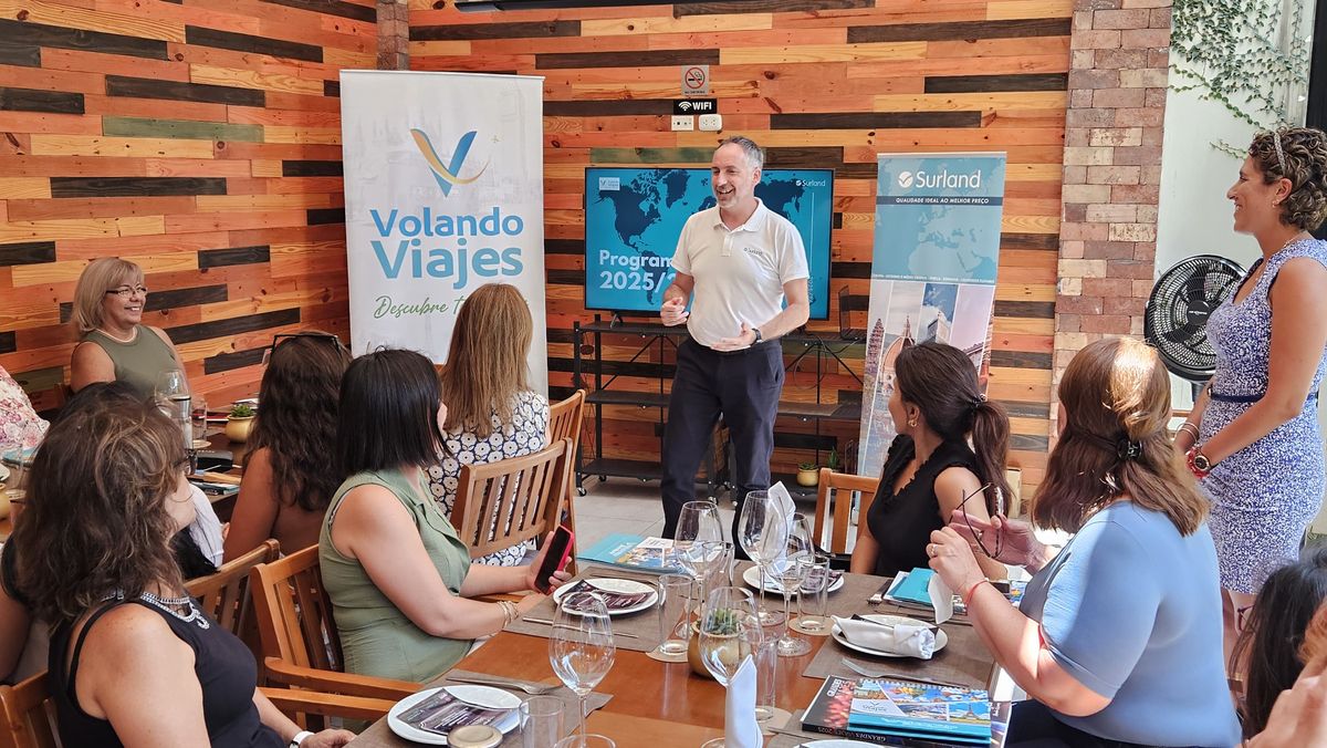 Rafel Galán presentando las novedades de Surland 2025.