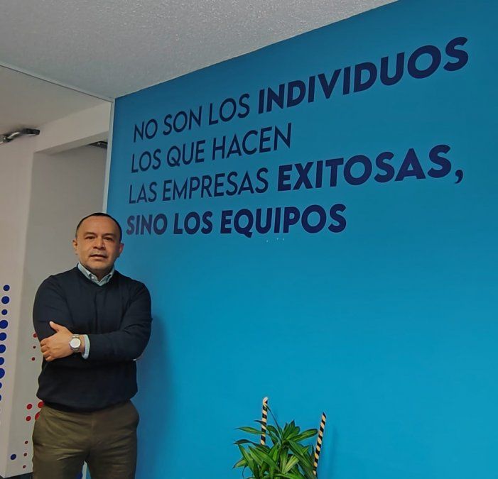El director general de Operadora Travel Shop.