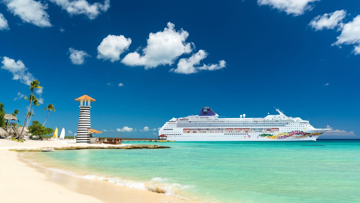 Vacaciones en cruceros con Norwegian Cruise Line: Norwegian Sky&nbsp; que recorre destinos como Aruba, Curazao y Santa Lucía.&nbsp;