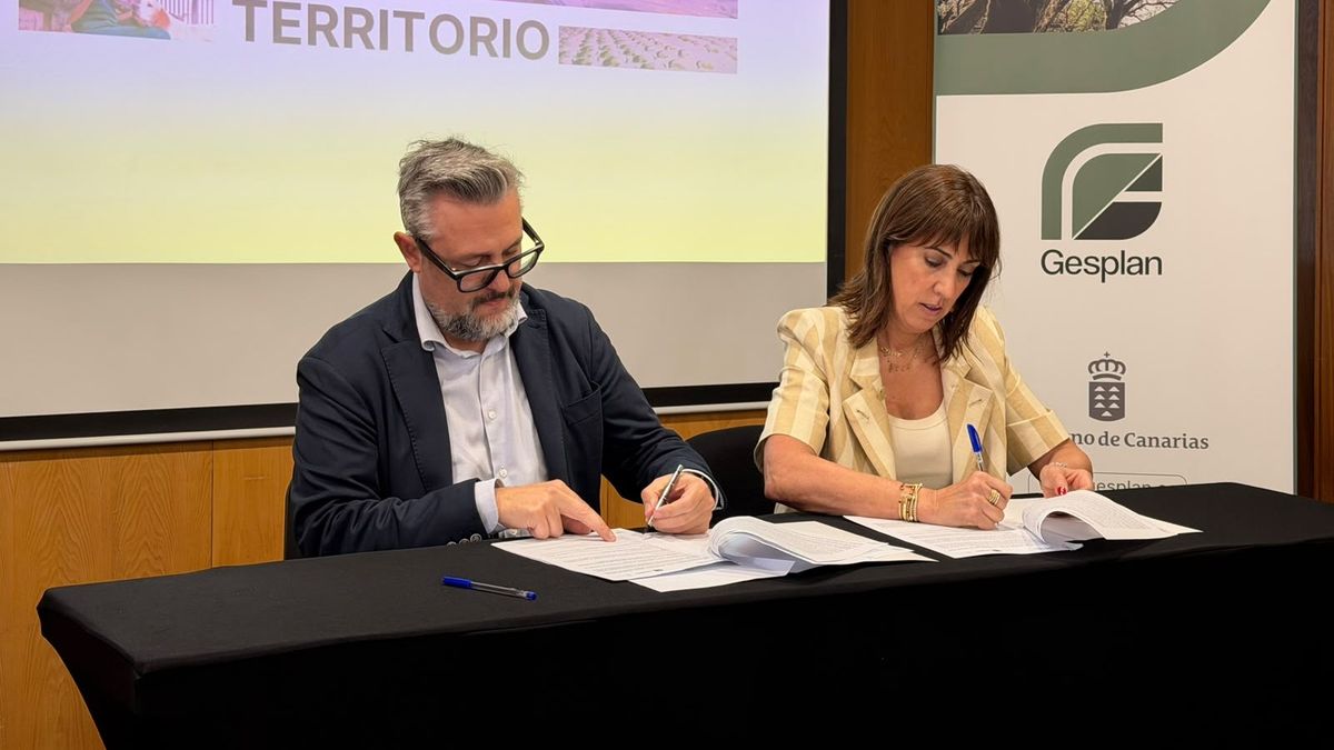 Miguel Ángel Pérez, consejero delegado de Gesplan y Mónica Zalaquett, presidenta ejecutiva de Fedetur.&nbsp;