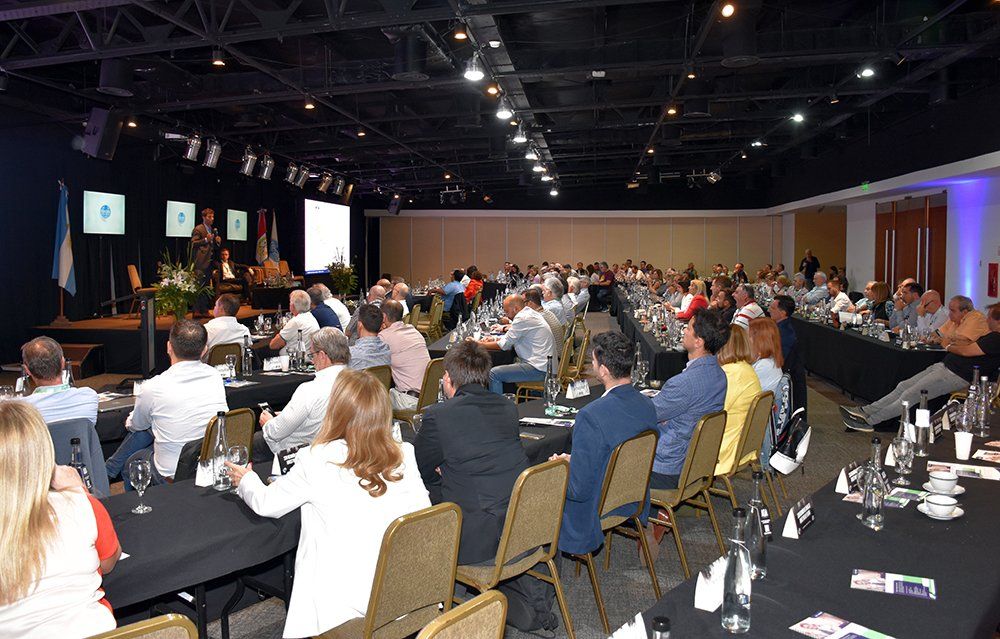 Fehgra convocó a la directora de la Organización Internacional del Trabajo (OIT) en Argentina, Arai Yukiko; para participar de su Consejo Directivo.