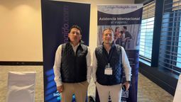 Damián Díaz, ejecutivo comercial de la asistencia al viajero Tu Viaje Protegido, y Rommel Andino, gerente comercial.&nbsp;