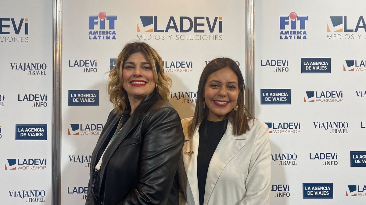 Arlenes García, directora de Ventas y Marketing de Sandals para América Latina; y Betzabeth Flores, representante de Sandals & Beaches Resorts Argentina, Paraguay y Uruguay.