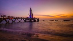 Hasta el momento no se han reportado afectaciones en los establecimientos turísticos de Puerto Vallarta tras el paso del huracán Simón.