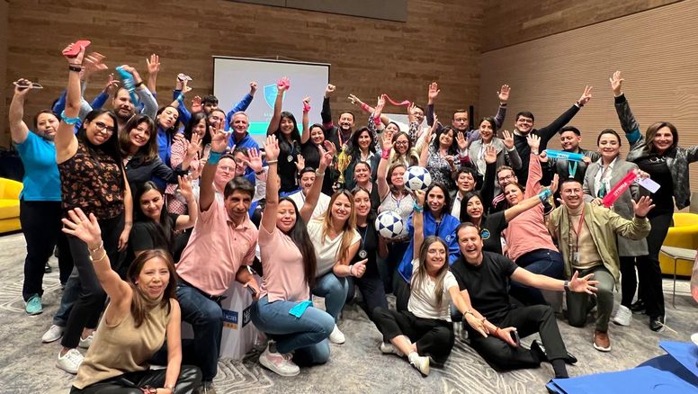 Royal Caribbean lleva ofreciendo vacaciones memorables durante más de 50 años. Los barcos y destinos privados de la línea de cruceros revolucionan las vacaciones con innovaciones y una combinación integral de experiencias, desde emociones hasta restaurantes y entretenimiento, para todo tipo de familias y viajeros.