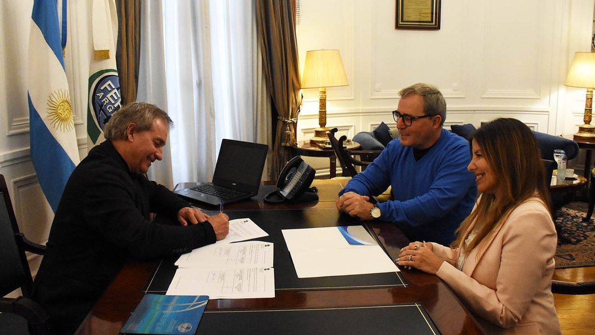 Fehgra impulsa la formalidad y competitividad del sector hotelero gastronómico en dos provincias.