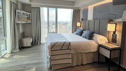 Una de las habitaciones del hotel RIU Plaza Toronto, de la cadena de hoteles RIU Hotels & Resorts.