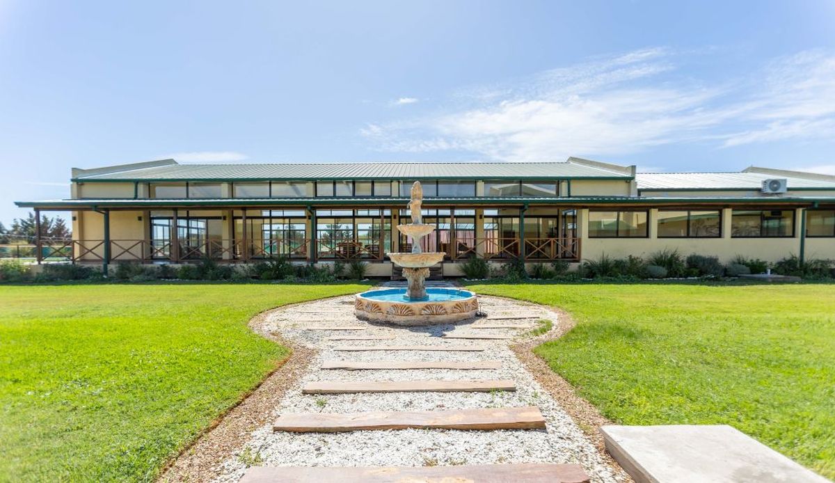 Un Alto en la Huella, resort que en San Antonio de Areco combina wellness con propuestas para el segmento corporativo.