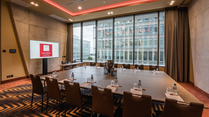 Una de las salas destinadas al sector del turismo MICE de Leonardo Hotels.