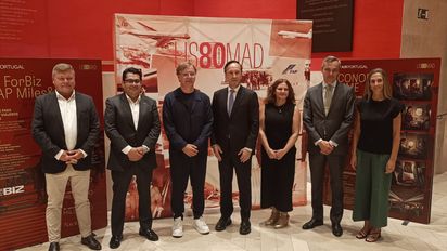 Directivos de TAP Air Portugal durante la celebración del 80 aniversario de la ruta Madrid-Lisboa.