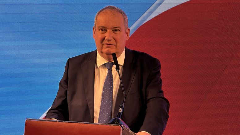 Jordi Hereu es el ministro de Industria y Turismo del Gobierno de Espana.