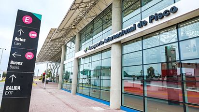 Fuertes vientos en Ica obligan a CORPAC a suspender vuelos en Pisco y Nasca hasta nuevo aviso.