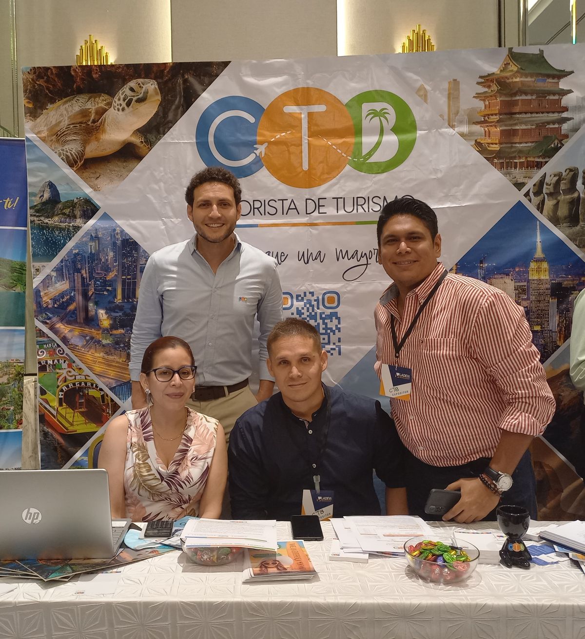 Equipo comercial CTB Mayorista de Turismo sede Guayaquil, incluido Jorge Luis Pacheco. - Ladevi Medios y Soluciones Equipo comercial CTB Mayorista de Turismo sede Guayaquil, incluido Jorge Luis Pacheco.