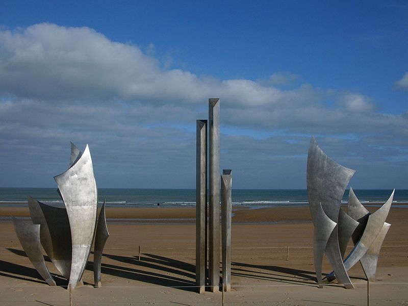 En Omaha se alza “Des braves”, una obra de grandes dimensiones realizada en homenaje a los hombres que lucharon por la libertad.
