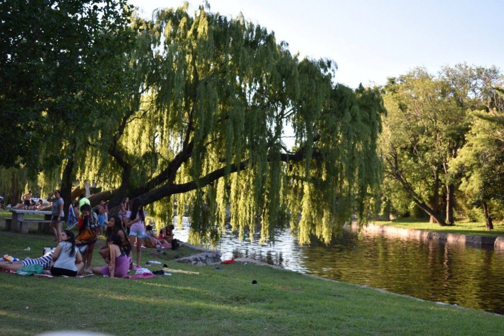 Turismo en Argentina: Salsacate de Córdoba está rodeado de imponentes paisajes serranos.
