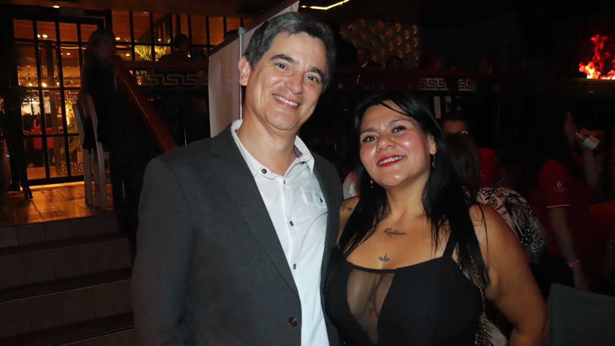 Carlos Revoredo, director comercial de CIC Travel en Per&uacute; y Silvia Garc&iacute;a, Directora de Bucaramanga.