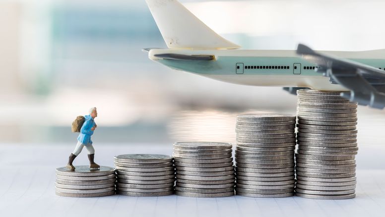 Servicios de transporte aéreos marcaron una importante baja, mientras que restaurantes y hotelería incrementaron sus precios en mayo. 